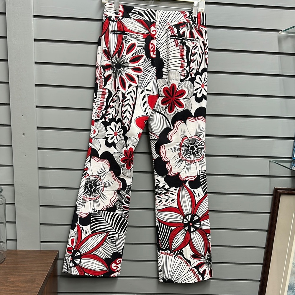 Dolce & Gabbana Red and Black Floral Wide Leg Pants - Picture 2 of 10